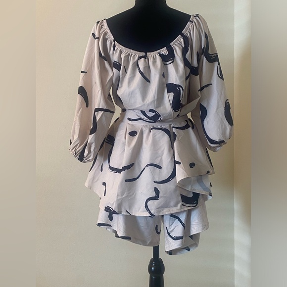 2 Piece Short Set NWOT - Picture 2 of 3